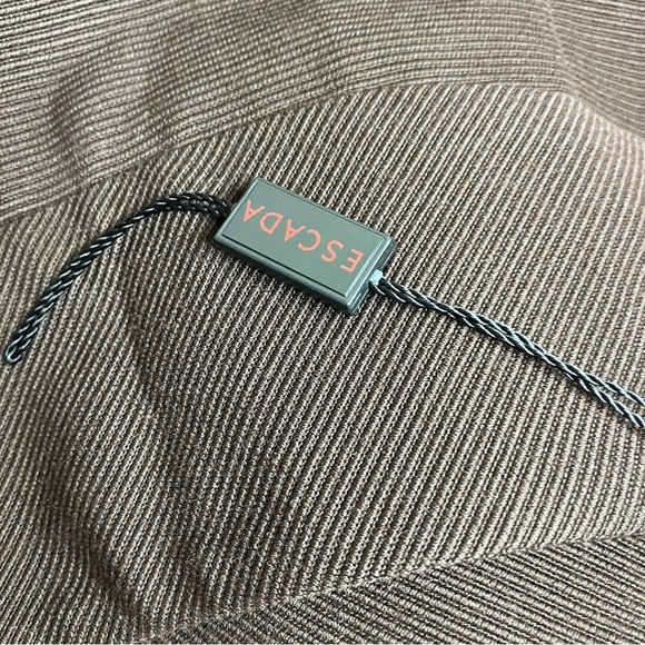 Escada 100% Wool Pencil Skirt - Picture 6 of 8